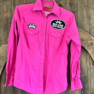 Women’s size small Wrangler Pearl Snap Long Sleeve Shirt